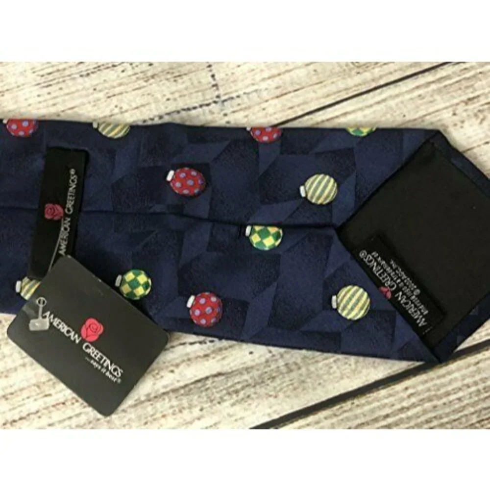 NWT American‎ Greetings 100% Silk Neck Tie Novelty NeckTie 2002 Santa Christmas